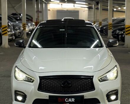 Белый Инфинити Q50, объемом двигателя 3 л и пробегом 146 тыс. км за 17200 $, фото 1 на Automoto.ua