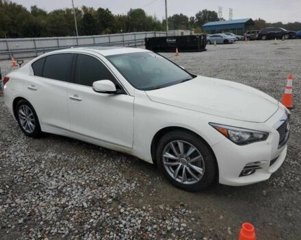 Белый Инфинити Q50, объемом двигателя 2 л и пробегом 148 тыс. км за 2200 $, фото 3 на Automoto.ua