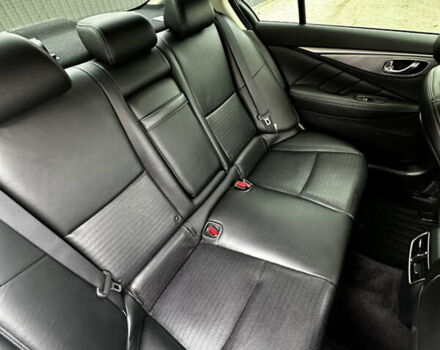 Білий Інфініті Q50, об'ємом двигуна 3 л та пробігом 152 тис. км за 15000 $, фото 34 на Automoto.ua