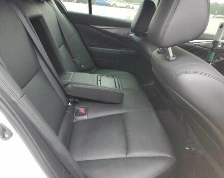 Белый Инфинити Q50, объемом двигателя 2 л и пробегом 148 тыс. км за 2200 $, фото 9 на Automoto.ua