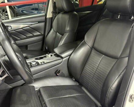 Белый Инфинити Q50, объемом двигателя 3 л и пробегом 146 тыс. км за 17200 $, фото 16 на Automoto.ua