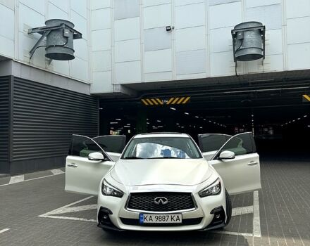 Белый Инфинити Q50, объемом двигателя 3 л и пробегом 148 тыс. км за 16500 $, фото 1 на Automoto.ua