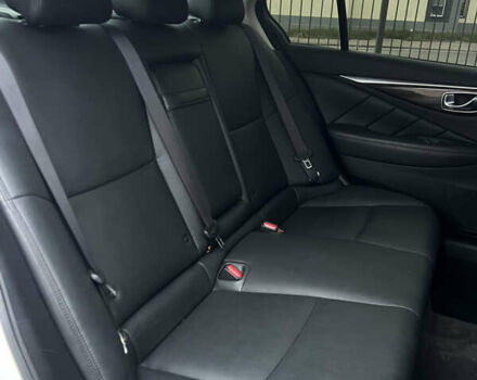 Белый Инфинити Q50, объемом двигателя 3 л и пробегом 144 тыс. км за 15900 $, фото 35 на Automoto.ua