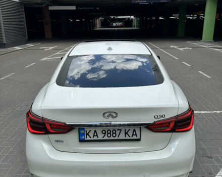 Белый Инфинити Q50, объемом двигателя 3 л и пробегом 145 тыс. км за 18500 $, фото 22 на Automoto.ua