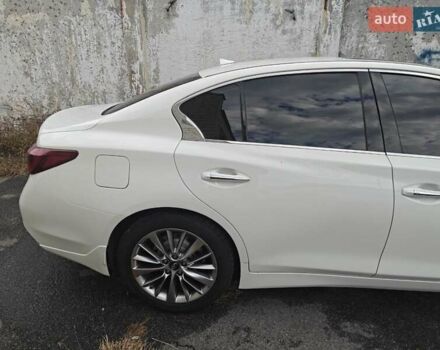 Білий Інфініті Q50, об'ємом двигуна 3 л та пробігом 115 тис. км за 15500 $, фото 5 на Automoto.ua