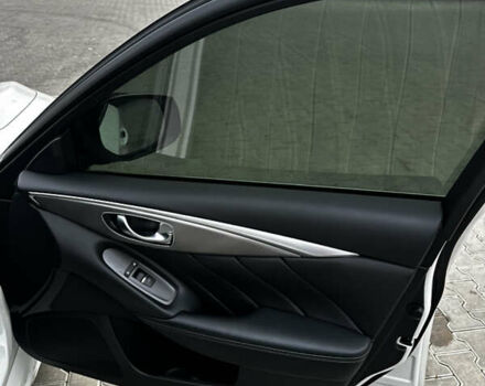 Білий Інфініті Q50, об'ємом двигуна 3 л та пробігом 152 тис. км за 15000 $, фото 30 на Automoto.ua
