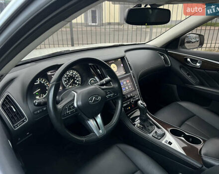 Белый Инфинити Q50, объемом двигателя 3 л и пробегом 144 тыс. км за 15900 $, фото 18 на Automoto.ua