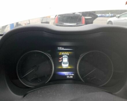 Белый Инфинити Q50, объемом двигателя 2 л и пробегом 148 тыс. км за 2200 $, фото 8 на Automoto.ua