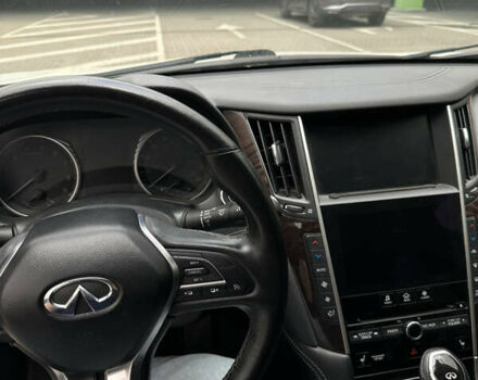 Белый Инфинити Q50, объемом двигателя 3 л и пробегом 145 тыс. км за 18500 $, фото 68 на Automoto.ua