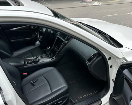 Белый Инфинити Q50, объемом двигателя 3 л и пробегом 145 тыс. км за 18500 $, фото 82 на Automoto.ua