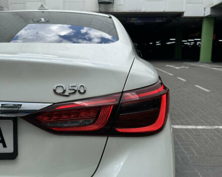 Белый Инфинити Q50, объемом двигателя 3 л и пробегом 145 тыс. км за 18500 $, фото 29 на Automoto.ua