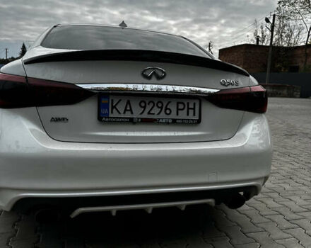 Білий Інфініті Q50, об'ємом двигуна 3 л та пробігом 152 тис. км за 15000 $, фото 13 на Automoto.ua