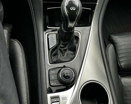 Білий Інфініті Q50, об'ємом двигуна 3 л та пробігом 152 тис. км за 15000 $, фото 41 на Automoto.ua