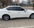 Белый Инфинити Q50, объемом двигателя 2 л и пробегом 98 тыс. км за 15500 $, фото 2 на Automoto.ua