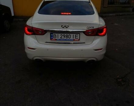 Белый Инфинити Q50, объемом двигателя 3.5 л и пробегом 64 тыс. км за 22999 $, фото 2 на Automoto.ua
