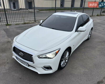 Белый Инфинити Q50, объемом двигателя 3 л и пробегом 144 тыс. км за 15900 $, фото 7 на Automoto.ua