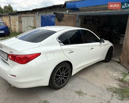 Белый Инфинити Q50, объемом двигателя 1.99 л и пробегом 97 тыс. км за 15500 $, фото 7 на Automoto.ua