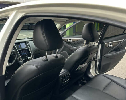 Белый Инфинити Q50, объемом двигателя 3 л и пробегом 145 тыс. км за 18500 $, фото 52 на Automoto.ua