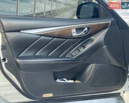 Білий Інфініті Q50, об'ємом двигуна 3 л та пробігом 125 тис. км за 19700 $, фото 15 на Automoto.ua