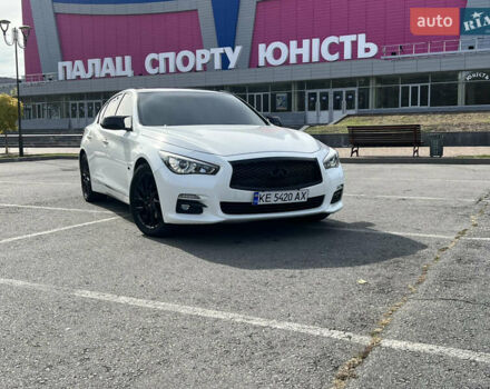 Білий Інфініті Q50, об'ємом двигуна 3 л та пробігом 140 тис. км за 15800 $, фото 1 на Automoto.ua