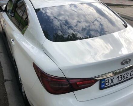 Белый Инфинити Q50, объемом двигателя 1.99 л и пробегом 138 тыс. км за 18500 $, фото 1 на Automoto.ua