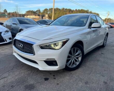 Белый Инфинити Q50, объемом двигателя 2 л и пробегом 38 тыс. км за 12900 $, фото 2 на Automoto.ua