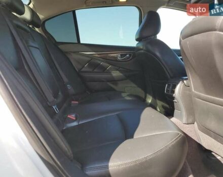 Белый Инфинити Q50, объемом двигателя 0 л и пробегом 104 тыс. км за 3100 $, фото 9 на Automoto.ua