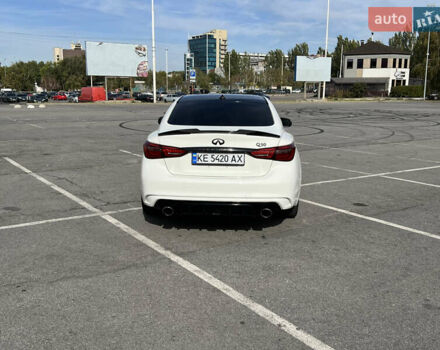 Білий Інфініті Q50, об'ємом двигуна 3 л та пробігом 140 тис. км за 15800 $, фото 5 на Automoto.ua