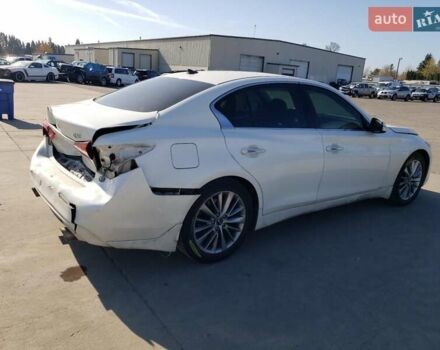 Белый Инфинити Q50, объемом двигателя 3 л и пробегом 86 тыс. км за 2750 $, фото 2 на Automoto.ua