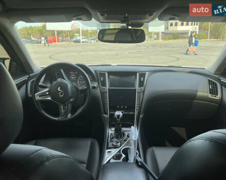 Білий Інфініті Q50, об'ємом двигуна 3 л та пробігом 140 тис. км за 15800 $, фото 12 на Automoto.ua