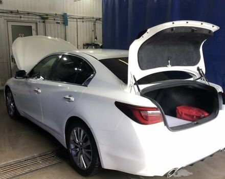 Белый Инфинити Q50, объемом двигателя 1.99 л и пробегом 138 тыс. км за 18500 $, фото 5 на Automoto.ua