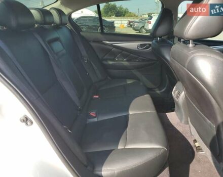 Белый Инфинити Q50, объемом двигателя 3 л и пробегом 84 тыс. км за 3800 $, фото 8 на Automoto.ua