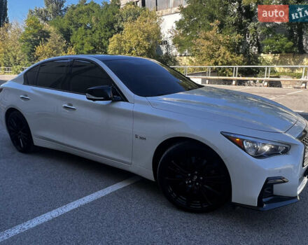 Белый Инфинити Q50, объемом двигателя 3 л и пробегом 83 тыс. км за 29100 $, фото 6 на Automoto.ua