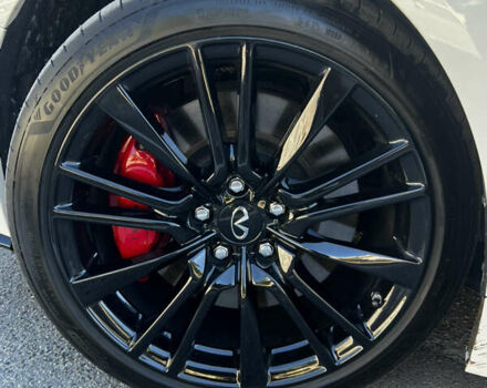 Белый Инфинити Q50, объемом двигателя 3 л и пробегом 83 тыс. км за 29100 $, фото 2 на Automoto.ua