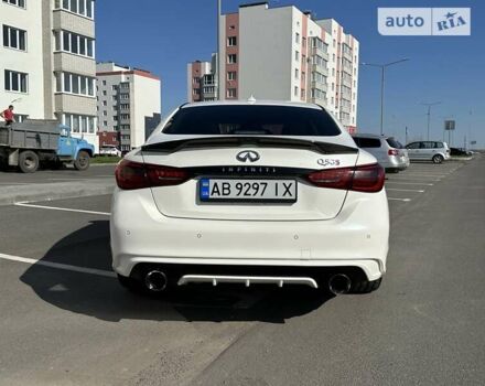 Білий Інфініті Q50, об'ємом двигуна 3 л та пробігом 64 тис. км за 27500 $, фото 4 на Automoto.ua