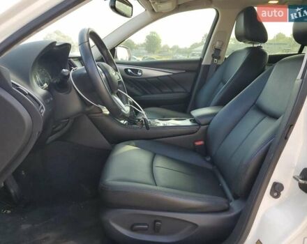 Белый Инфинити Q50, объемом двигателя 3 л и пробегом 84 тыс. км за 3800 $, фото 7 на Automoto.ua