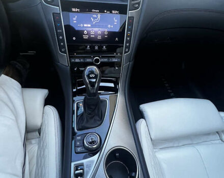 Белый Инфинити Q50, объемом двигателя 3 л и пробегом 83 тыс. км за 29100 $, фото 15 на Automoto.ua