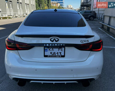 Белый Инфинити Q50, объемом двигателя 3 л и пробегом 83 тыс. км за 29100 $, фото 4 на Automoto.ua