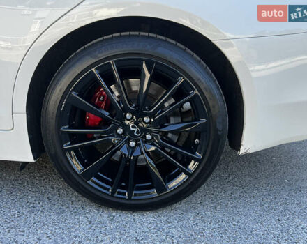 Белый Инфинити Q50, объемом двигателя 3 л и пробегом 83 тыс. км за 29100 $, фото 10 на Automoto.ua