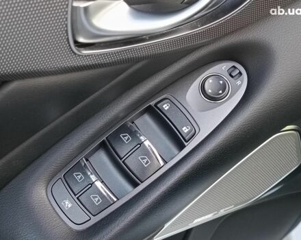 Белый Инфинити Q50, объемом двигателя 3 л и пробегом 71 тыс. км за 19490 $, фото 13 на Automoto.ua