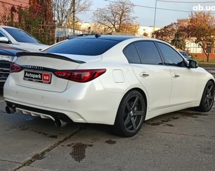 Белый Инфинити Q50, объемом двигателя 3 л и пробегом 71 тыс. км за 19490 $, фото 5 на Automoto.ua