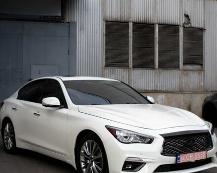 Белый Инфинити Q50, объемом двигателя 3 л и пробегом 111 тыс. км за 15100 $, фото 2 на Automoto.ua