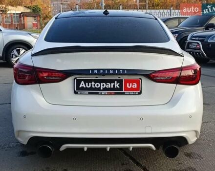 Белый Инфинити Q50, объемом двигателя 3 л и пробегом 71 тыс. км за 19490 $, фото 6 на Automoto.ua