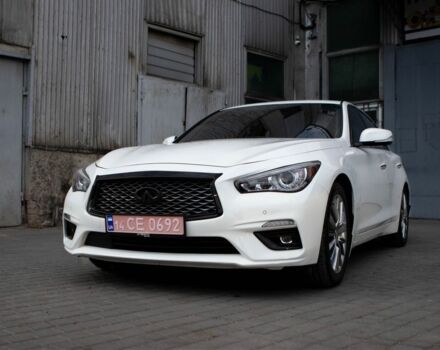 Белый Инфинити Q50, объемом двигателя 3 л и пробегом 111 тыс. км за 15100 $, фото 6 на Automoto.ua