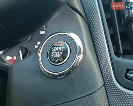 Белый Инфинити Q50, объемом двигателя 3 л и пробегом 71 тыс. км за 19490 $, фото 20 на Automoto.ua