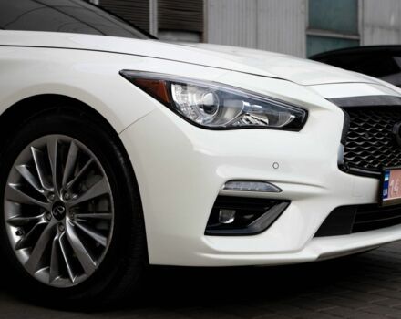 Белый Инфинити Q50, объемом двигателя 3 л и пробегом 111 тыс. км за 15100 $, фото 7 на Automoto.ua