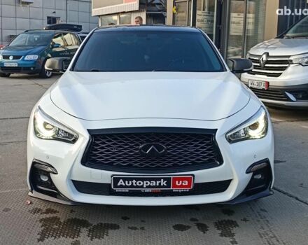 Белый Инфинити Q50, объемом двигателя 3 л и пробегом 71 тыс. км за 19490 $, фото 1 на Automoto.ua