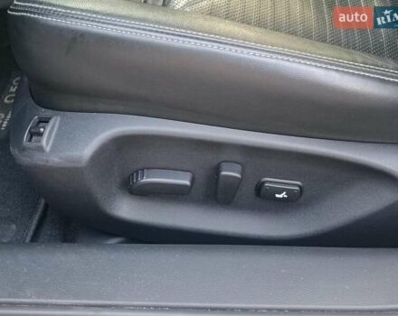 Белый Инфинити Q50, объемом двигателя 3 л и пробегом 71 тыс. км за 19490 $, фото 16 на Automoto.ua