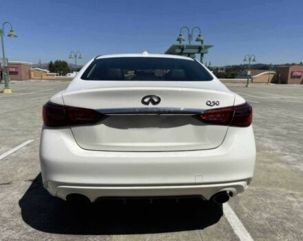 Белый Инфинити Q50, объемом двигателя 3 л и пробегом 28 тыс. км за 8500 $, фото 4 на Automoto.ua