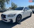 Белый Инфинити Q50, объемом двигателя 3 л и пробегом 33 тыс. км за 22990 $, фото 1 на Automoto.ua